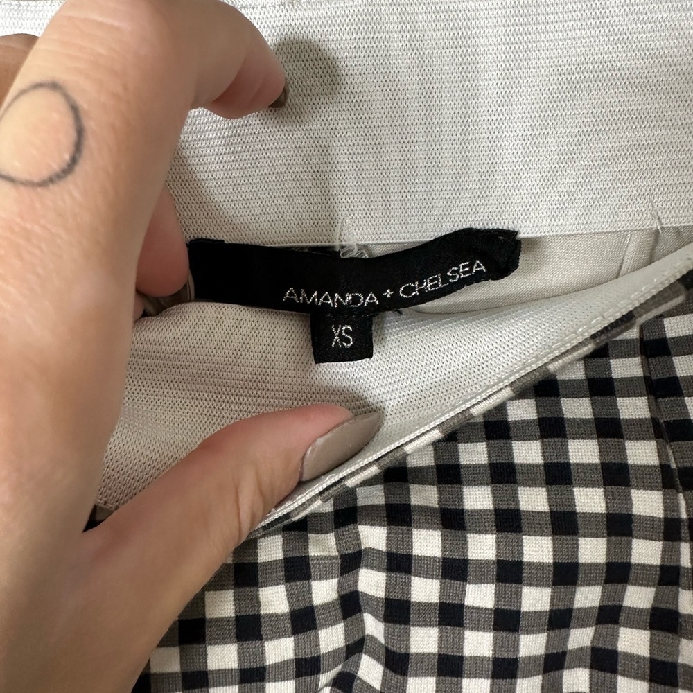 Amanda & Chelsea Pencil Skirt pull on XS - Picture 3 of 7